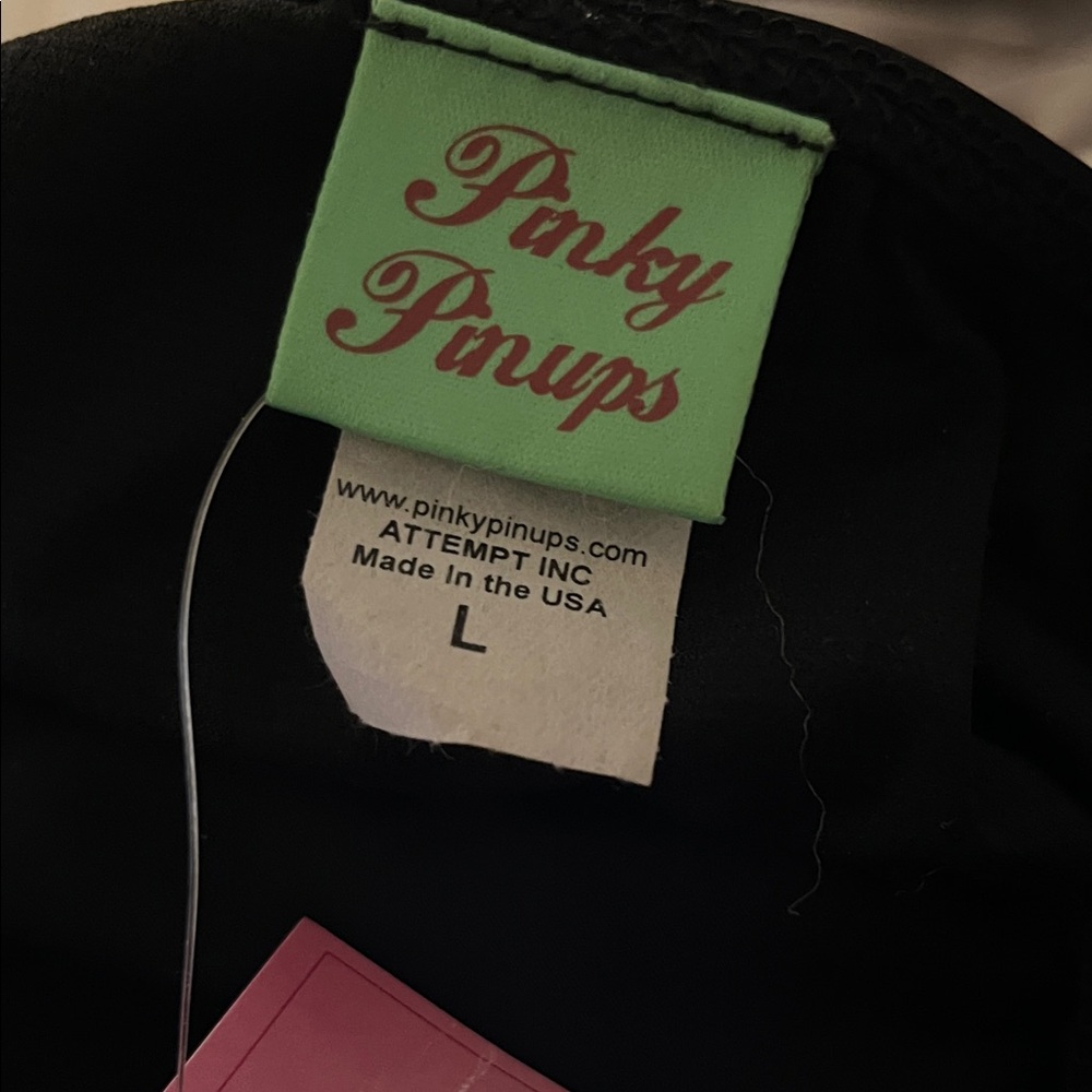 NWT Vintage Pinky Pinups Romper Swimsuit - Picture 7 of 7